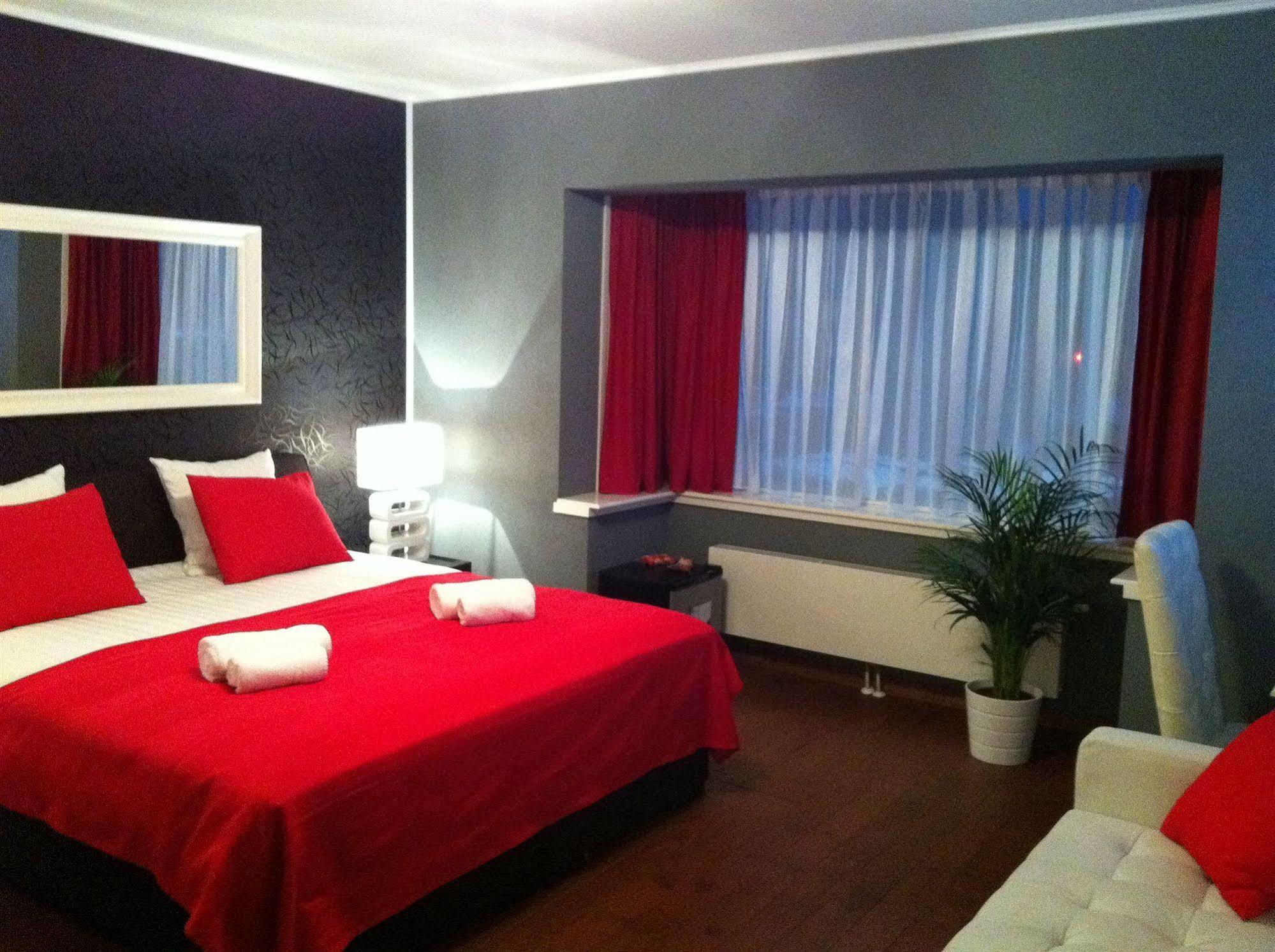 Alex Rooms Zwanenburg Exteriör bild