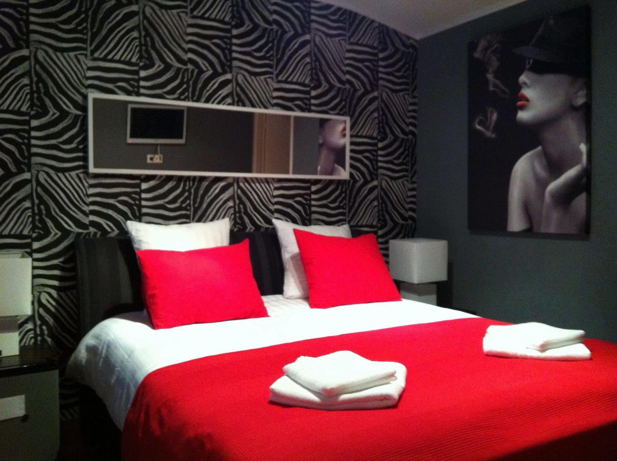Alex Rooms Zwanenburg Exteriör bild